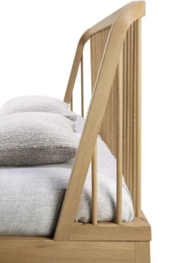 Ethnicraft Oak Spindle King Bed