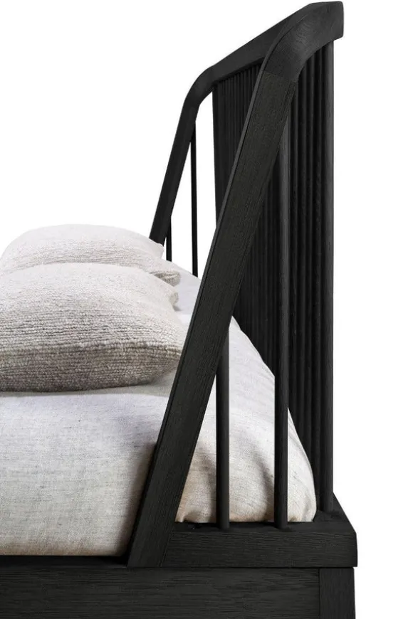 Ethnicraft Oak Spindle King Bed