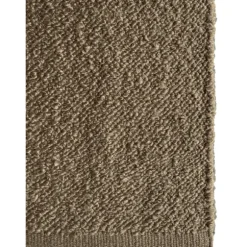 Finn Rug