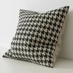 Giovani Cushion