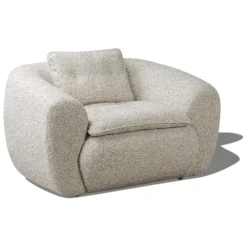 Petra Lounge Chair