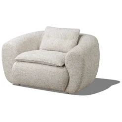Petra Lounge Chair