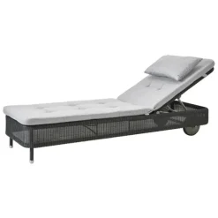 Presley Sunbed