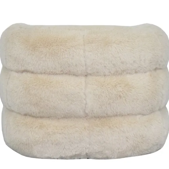 Snug Lounge Chair