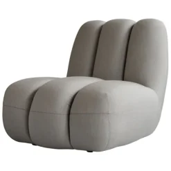 Toe Lounge Chair